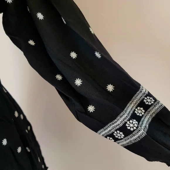 By Together Black and White Dress - Picture 5 of 13